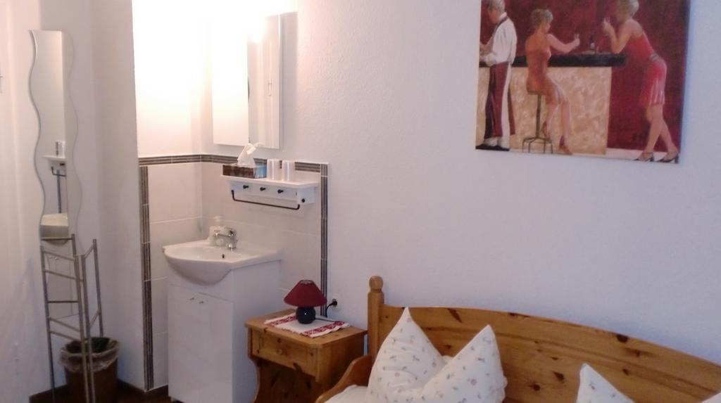 Landgasthof Zum Brueckenwirt Starnberg Bagian luar foto