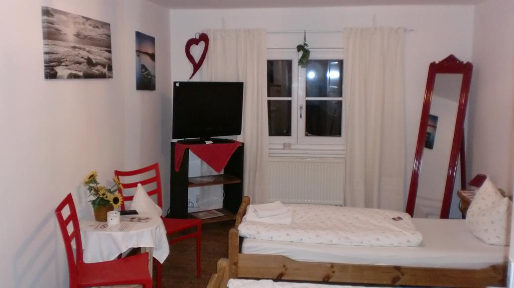 Landgasthof Zum Brueckenwirt Starnberg Bagian luar foto